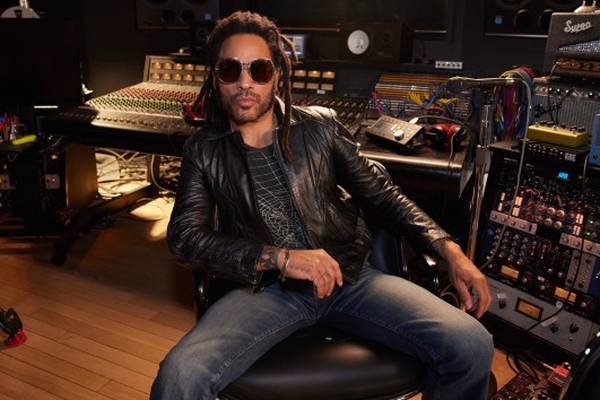 Lenny Kravitz remembers hanging with Prince, going with him to "mess with" Michael Jackson