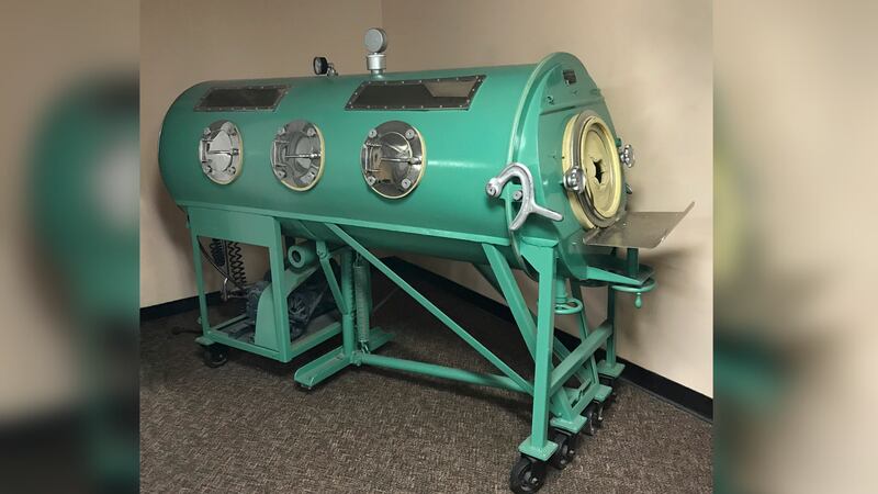 A man who had spent about seven decades using an iron lung chamber has died at the age of 78.