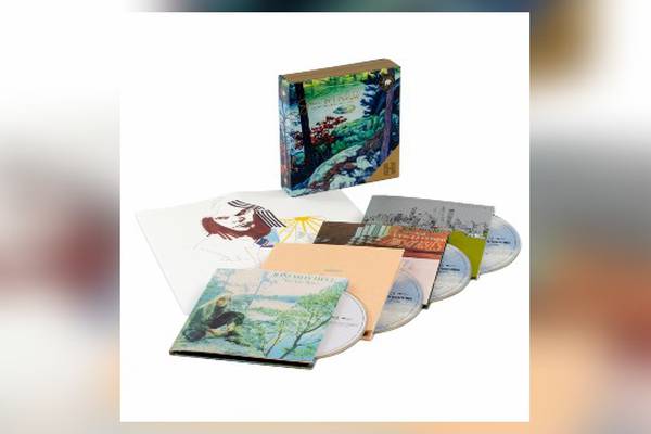 Joni Mitchell’s 'The Asylum Albums (1972-1975)' box set getting Quadio reissue